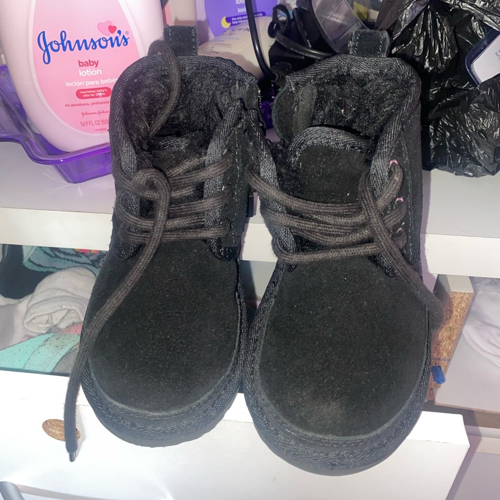 Toddler unisex ugg boots